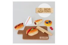 東郷町公式キャラクター＜トッピィ＞ロゴ入り森のしあわせパン屋さん【1605391】