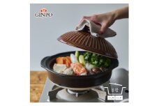 【萬古焼（ばんこやき）】土鍋8号【飴】二人用 おしゃれ ご飯 カップル 二人用 三人用 夫婦 家族 2人 3人 煮物 料理【直火・レンジ・炊飯】（8号1.9L炊飯計量カップ不要）菊花 銀峯 GINPO　鍋