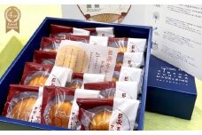 【スイーツ】日永うちわマドレーヌ　15個入　伝統工芸品・稲藤製日永うちわ付【夏季冷蔵便対応】