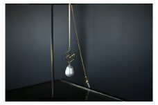 419 南洋白蝶真珠18金デザインペンダントネックレス　スクエア