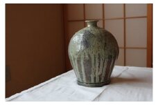 441 炭化焼〆花器