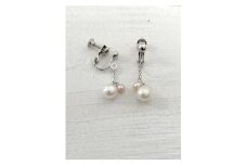 1366 二見結ひ　真鍮イヤリング（あこや真珠6.0mm、淡水真珠3.0mm）09