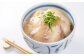 醤油をベースにしながら、繊細なマダイの旨味を引き立てるために昆布だしを使用
ほんのり香るワサビの風味が食欲を引き立てます！