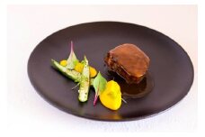 志摩地中海村「Rias by Kokotxa」ペアランチ券*／伊勢志摩 伊勢 志摩 観光 食事 ランチ ホテル チケット お食事券 ペア 地中海 ランチ券 日帰り いせ しま  昼食 お昼 入場券 50000円 5万円 五万円