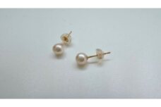 真珠 ピアス 4.0㎜ K10 アクセサリー アコヤ真珠 ベビーパール パール あこや プレゼント パールピアス 記念日 母の日 ギフト プレゼント 贈答 成人式 入学式 卒業式 誕生日 フォーマル オールシーズン 日常  24000円 2万4千円