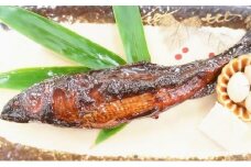 【日本料理屋・四季の里まつもと】（8尾入）伊賀の香り 子持ち鮎の甘露煮