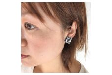 組紐イヤリング張角黒銀