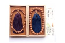 御山杉　お念珠　男女ペア　男性用：青　女性用：古代紫／世古林業　銘木　数珠　三重県　度会町　伊勢志摩