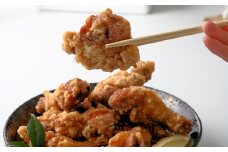 やみつきのサクサク感！酒の肴よしだの「骨付き〈冷凍〉生からあげ」5コ入×3袋【AA25】