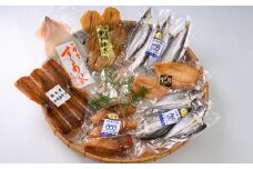 厳選 ”旬魚”の干物詰合せ〈7品セット〉海産まる葉［AA47］