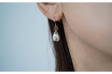 琵琶パールと池蝶貝のピアス（THE SHELL with BIWAPearl)