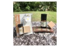 大津市葛川産 『アロマオイル葛の雫-Shizuku- 和精油 杉』5ml ＆ お試しひのき精油1ml　ひのきキューブ付