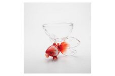 酒杯 さかずき ガラス 金魚 1個 ぐいのみ ぐい呑 耐熱ガラス オリジナル さかづき おちょこ お猪口 日本酒 冷酒 熱燗 デザート 酒器 盃 晩酌 工芸 民芸 食器 器 グラス きんぎょ キンギョ 入れ物 小物 アクセサリー ポプリ 滋賀 彦根