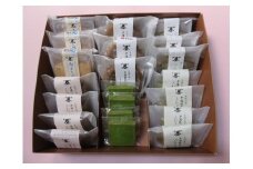 お茶屋の焼き菓子6種21個詰合せと抹茶入り朝宮茶煎茶「最澄」