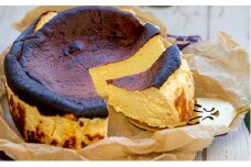 希少！とよ坊かぼちゃんのクリーミィ半熟チーズケーキ（バスク風）