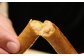 皮はパリッと、中から溢れだす京丹波高原豚の旨味。