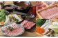 ロース、肩ロース、バラ肉それぞれの部位による違いを楽しめます。うれしい季節のお野菜付き。