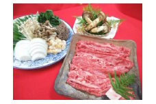 期間・数量限定 亀岡牛上ロースすき焼きと特上松茸セット4～5人前（焼松茸用柚子しょうゆ付）＜丹波四季菜料理 宮本屋＞ ｜ 牛肉 ブランド牛 松茸 特上松茸　※配送不可地域あり　※2025年9月頃より順次発送