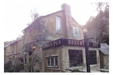 ドゥリムトンヴィレッジ B&B 平日 宿泊 ペア チケット
《イギリス 英国村 コテージ カントリー チャペル レストラン パブ ノスタルジック》