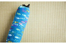 【健康グッズ/ストレッチ・骨盤枕】ほどよい硬さ！健康のお手伝い　手作り　骨盤枕、首枕(青さかな柄)＜ストレッチグッズ・健康器具・ヨガグッズ＞　HT00009