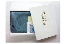正絹縮緬友禅風呂敷　松葉　グレイッシュブルー/ベージュの松葉　和装小物 着物小物 ふるさと納税 風呂敷 ふるさと納税 ふろしき　YT00041