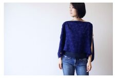 【着回しできるシルクストール】フィルタンゴ ストール　麻の葉柄ボタン付き　ネイビー　洗えるシルク、冷房対策にも。　FI00051