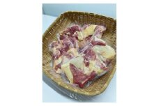 京都府京丹後産　京地鶏　モモ肉1kg （200g×5パック）　一口サイズカット済み小分けパック　ZF00008