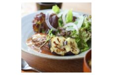 Relish食堂　ランチ「季節のお昼ごはん」ペアお食事券【1280042】