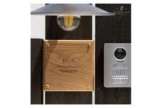高級天然木 ホワイトオーク表札005(15cm×15cm×2cm)〈天然木 玄関  プレート オーダーメイド 名前 ハンドメイド  マンション アンティーク 新築 引っ越し〉S5204