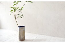【京都 chico硝子意匠】Hiwairoフラワーベース 青 花器 花瓶(高さ30cm×12cm×7cm) 〈硝子 花器 花瓶 工芸品 雑貨 日用品 シンプル 上品 透明度 光彩 ガラス作家 ガラス工芸 おしゃれ ガラス〉  S28701