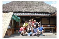 海外からの観光客に大人気 宇治茶体験 in かやぶきの古民家（石臼挽き、飲み比べなど）最大5人まで  n0318改