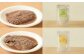 鹿肉の肉と肝臓（写真上）と肝臓。包装後加熱しているので、ワンちゃんにそのまま食べていただけます。