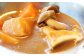 はたけしめじカレーは、京丹波特産のはたけしめじがたくさん入ったカレーです。