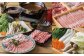 ロース、肩ロース、バラ肉それぞれの部位による違いを楽しめます。うれしい季節のお野菜付き。