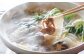 脂がたっぷりのった天然の猪肉を味噌だしでいただきます。