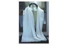 しっとり柔らかなシルクサテンの無地ロング 白スカーフ 35cm×150cm 草木染めに使用できます【1274253】