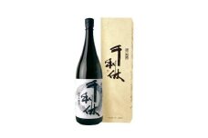 千利休　純米吟醸　山田錦　1800ml