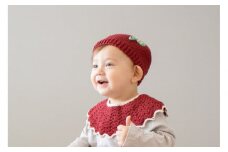 HOPPL（ホップル）手編みビブ＆キャップセット（アップル/サイズM）