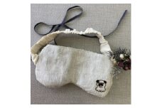 パグ手刺繍入り小豆アイピロー【1326826】