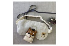 柴犬手刺繍入り小豆アイピローと革のキーホルダー【1326839】