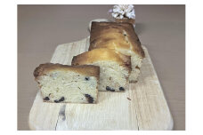 バターをたっぷり使用したパウンドケーキ　クランベリー&ホワイトチョコ　1本