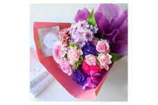《敬老の日》フラワー花束　 藤紫のハピネスブーケ＜出荷開始：9/8～9/15までのお届け 当店おまかせ＞【 花 お祝い お礼 贈り物 メッセージカード 祖母 祖父 ギフト プレゼント 送料無料 ふるさと納税 門真市】