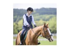 乗馬体験 (30分) 2回スキルUPコースご利用券(装具レンタル込み)施設見学案内付き【1507329】
