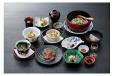 「松廼家　ペア懐石ファーストドリンク付」コース＆神戸土産付（1日2組限定）