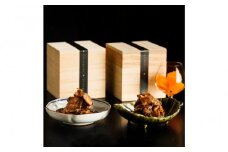 神戸牛ステーキ鉄板焼 雪月花本店 神戸牛しぐれ煮と神戸牛しぐれ煮 瀬戸内の出会いのセット 桐箱・瓶入り 240ｇ×2
