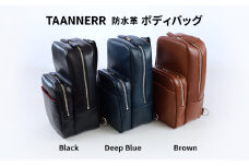 [№5258-6215]1341防水革 ボディバッグ ブラック ディープブルー ブラウン レザー メンズ レディース ユニセックス バッグ レザーバッグ 本革 日本製 職人手づくり ブランドバッグ 姫路市 兵庫県 ディープブルー