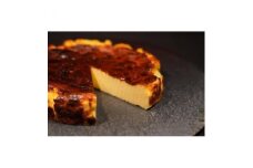 お肉屋さんがつくるチーズケーキ