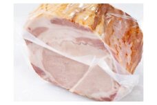 国産豚肉を使用した 特製ロースハム　約600g