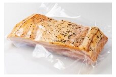 国産豚肉を使用した 塩こうじ特製ベーコン 約600g