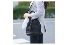 豊岡鞄 TUTUMU sacca Rich S4700RI ブラック/ 巾着型 2WAY BAG ショルダーバッグ 手提げバッグ ショルダベルト付き レディース 高級 おしゃれ バッグ かばん カバン 鞄 ブラック 黒色